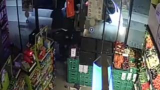 Hırsızlık çetesinden 30 bin liralık market soygunu