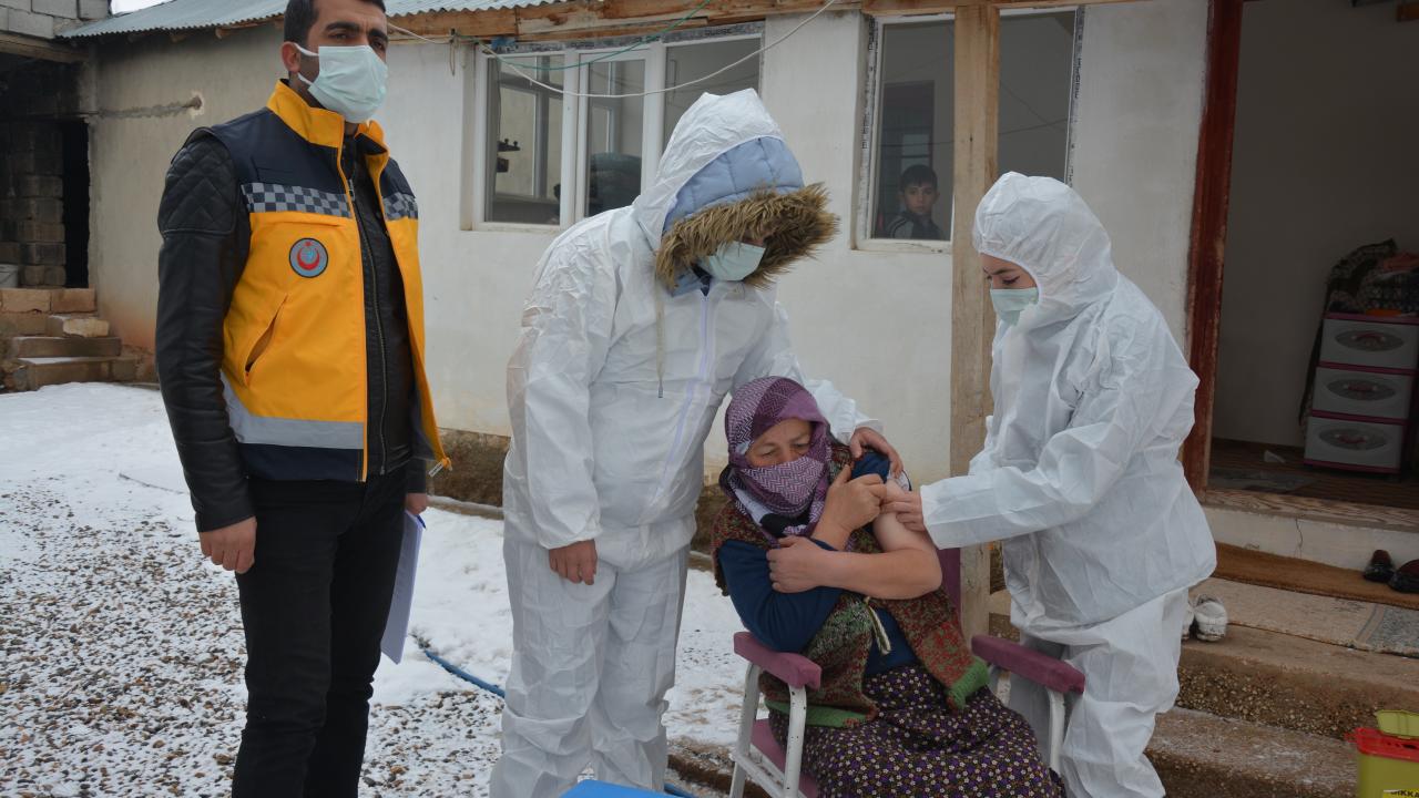 "Aşılarımızı aksatmayalım"