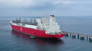 İlk Türk bayraklı FSRU gemisi