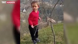 Küçük Mustafa hayali kemençesi ve horonuyla sosyal medyayı salladı