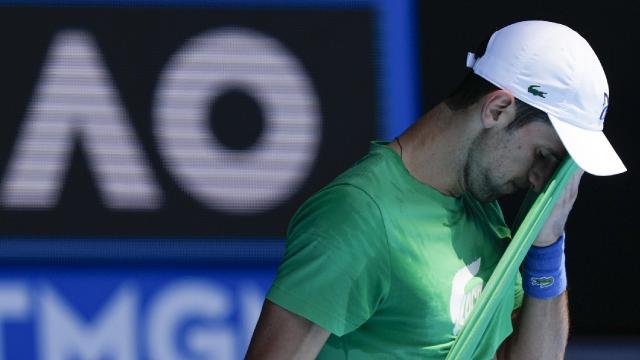 Sırp tenisçi Djokovic Avustralyayı terk etti