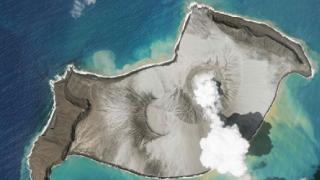 Yanardağ patladı: Pasifik'te tsunami alarmı