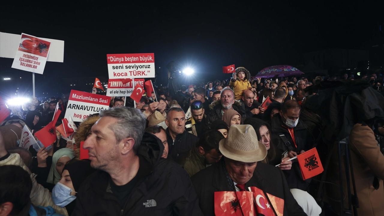 Erdoğan`a yoğun ilgi 