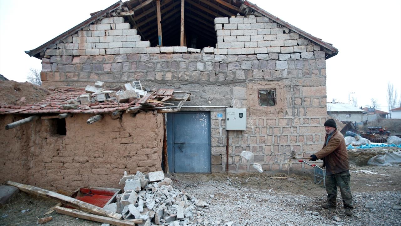 "Deprem sonrası bütün ekiplerimiz sahadadır"