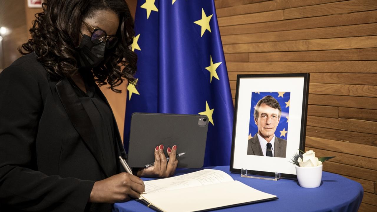 Zatürre nedeniyle hastaneye kaldırılmıştı