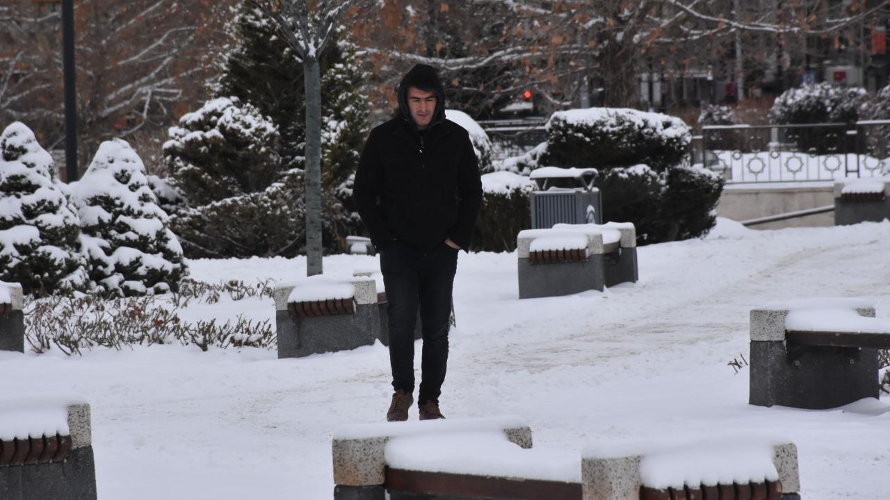 Sivas`ta kara büründü