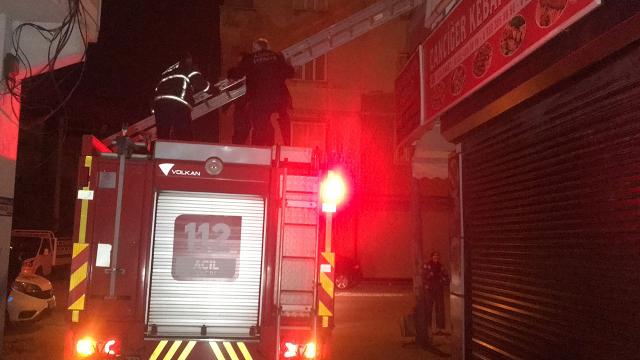 Yakınlarının ulaşamadığı çocuk uyurken bulundu