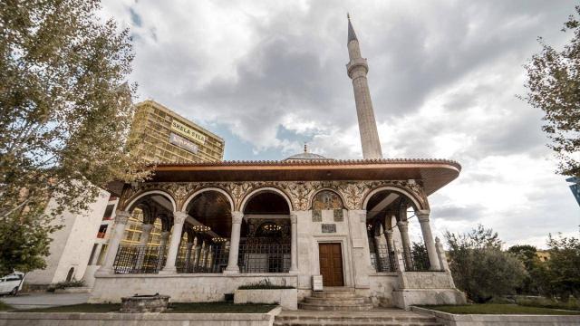 Cumhurbaşkanı Erdoğan Ethem Bey Camiinin açılışını yaptı