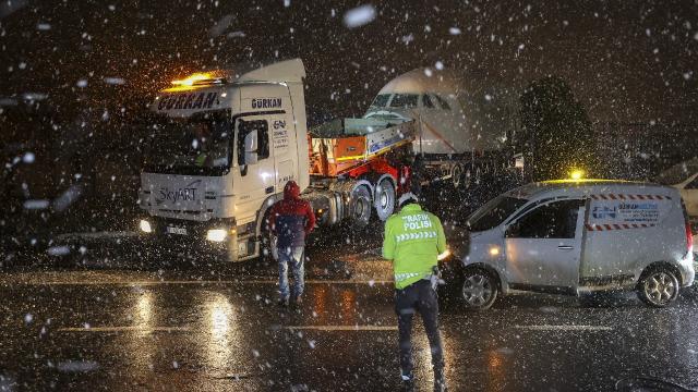 Atıl durumdaki uçak Orta Doğuda eğitim için kullanılacak