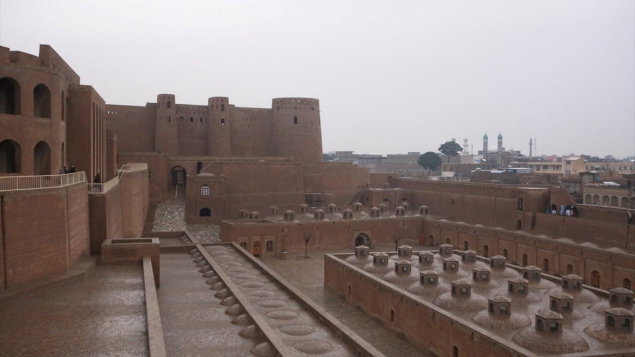 Herat Kalesi