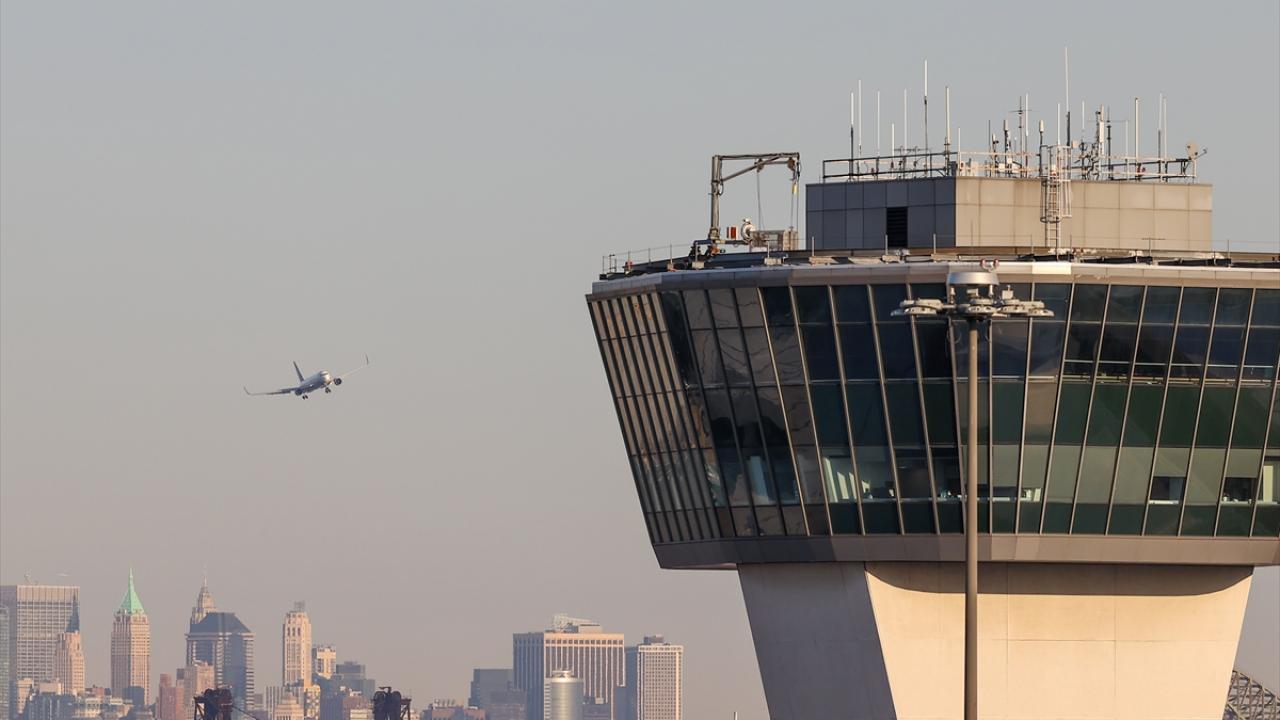 ABD'ye uçuşlar 5G endişesiyle askıya alınıyor