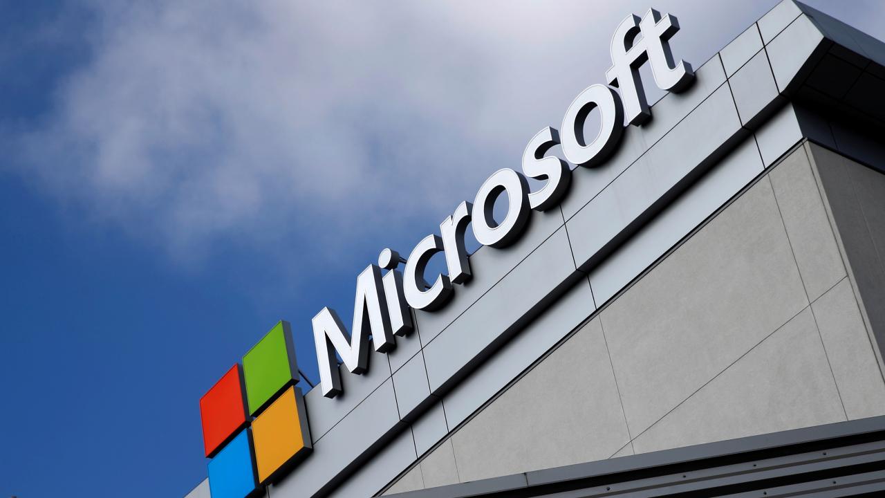 Microsoft: 2,153 dolar