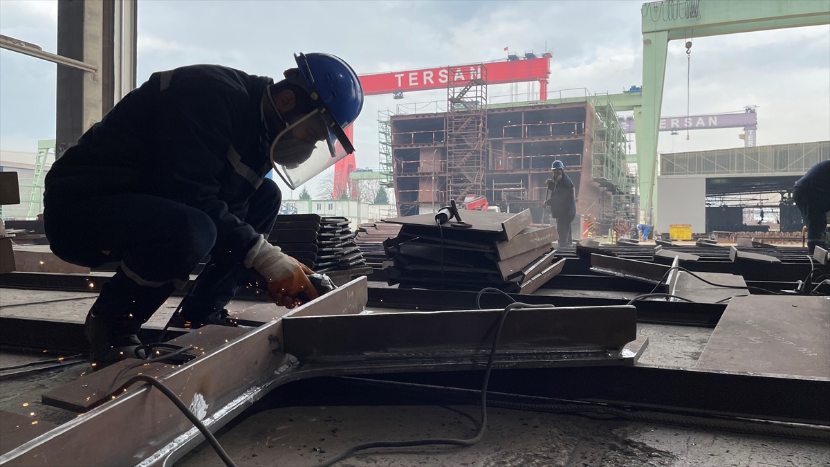 "Tersanelerimiz 2022`ye 84 yeni inşa siparişiyle girdi"