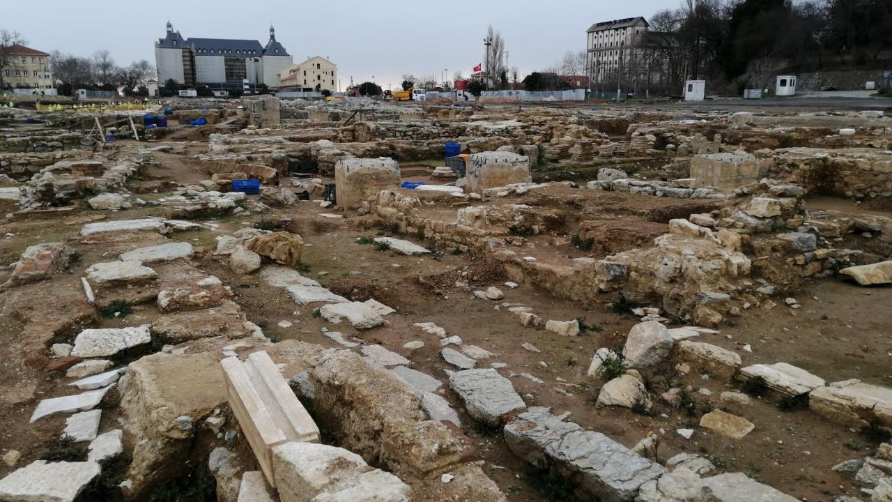 “Sanırım, bahar döneminde çalışmaları yoğunlaştırarak yeni buluntu ve kalıntılara ulaşacağız”