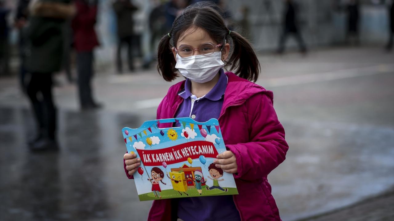 İstanbul`da karne saatleri erkene çekildi