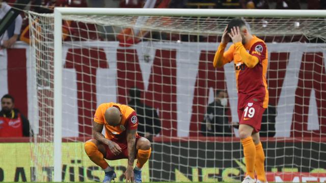 Galatasarayda Burak Elmas dönemi hezimetle başladı