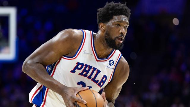 Joel Embiid ile Nikola Jokic NBAe damga vurdu