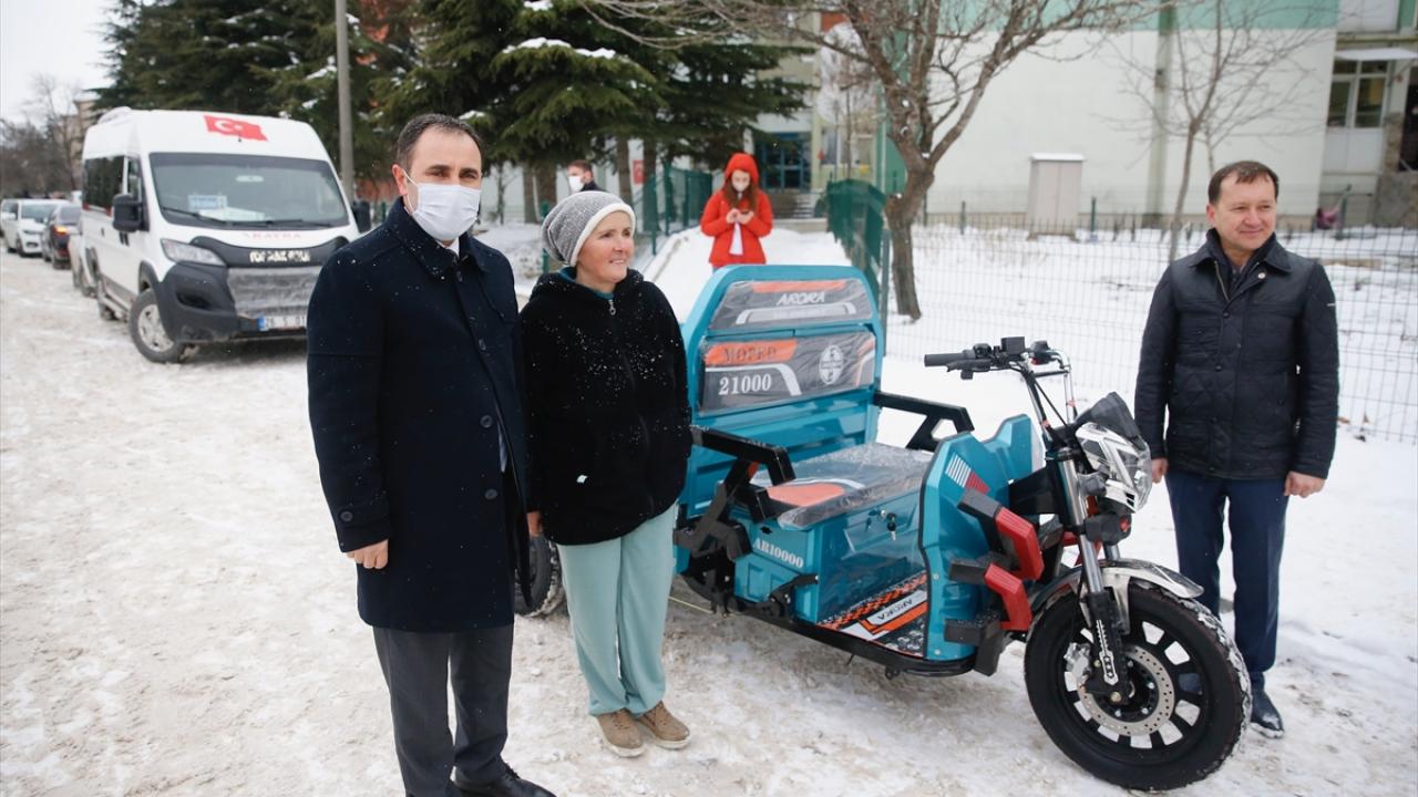 “Kimseden daha önce hediye almadım”