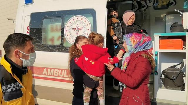 Şeker sanarak fare zehri yiyen kardeşler hayati tehlikeyi atlattı