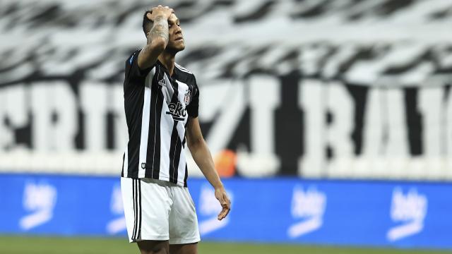 Beşiktaştan Souzanın sağlık durumuyla ilgili açıklama
