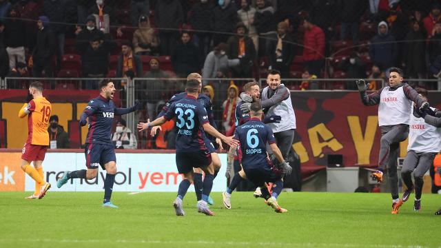 Lider Trabzonspor geriden gelerek kazandı