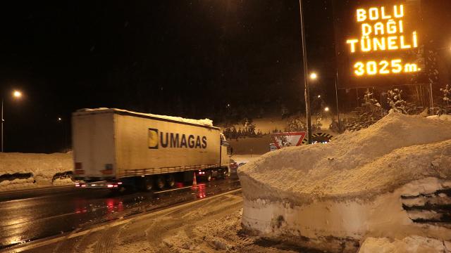 Bolu Dağında kar yağışı yeniden başladı
