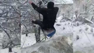 Kızakla yamaçtan düştü: O anlar kamerada