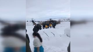 İstanbul'da sağlıkçılar zorlu şartlarda hastalara ulaştı