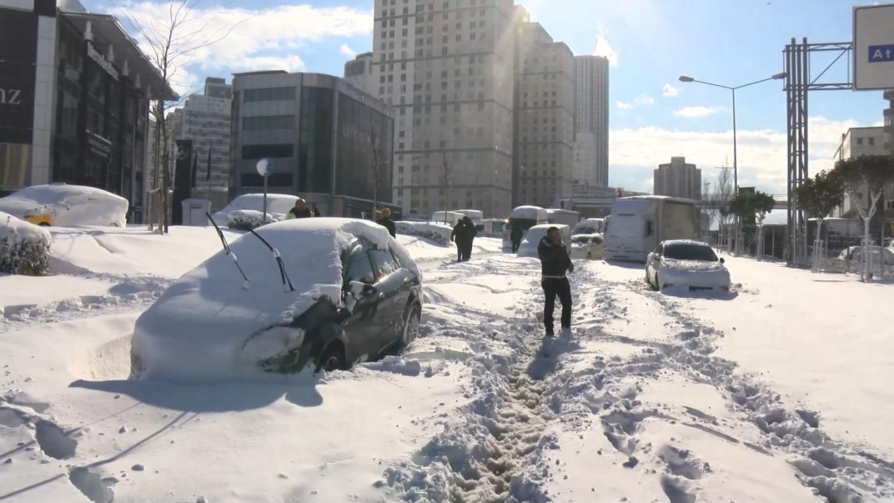 "Kendi çabalarımızla yolu açmaya çalışıyoruz"