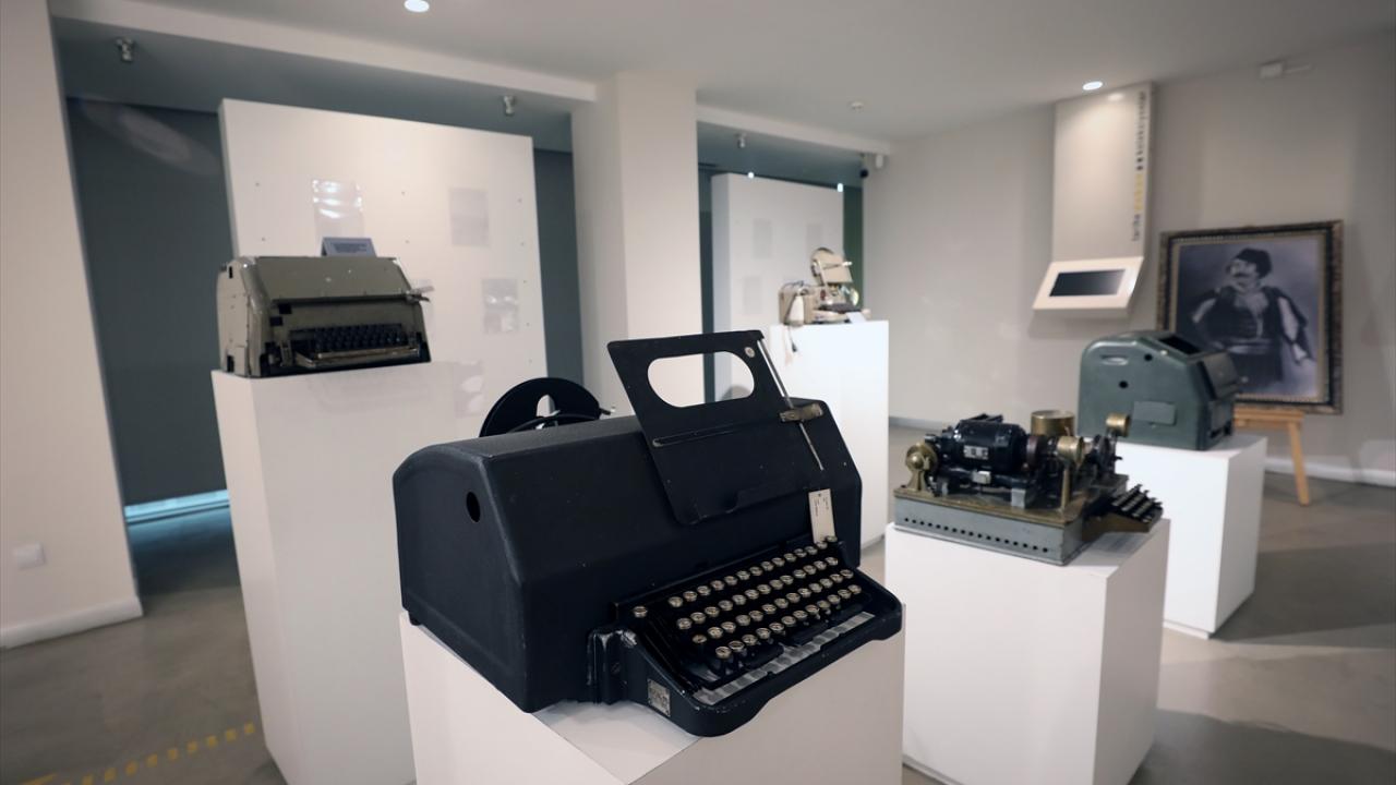 Osmanlı`da ilk pul 1863`te kullanılmaya başlandı