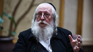 Karda mahsur kalıp camiye sığınan haham: Müslümanlarla yan yana duamı ettim