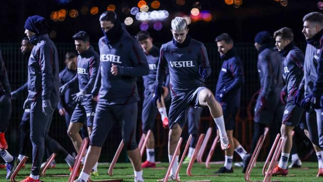 Trabzonspor yeni transferleriyle topbaşı yaptı