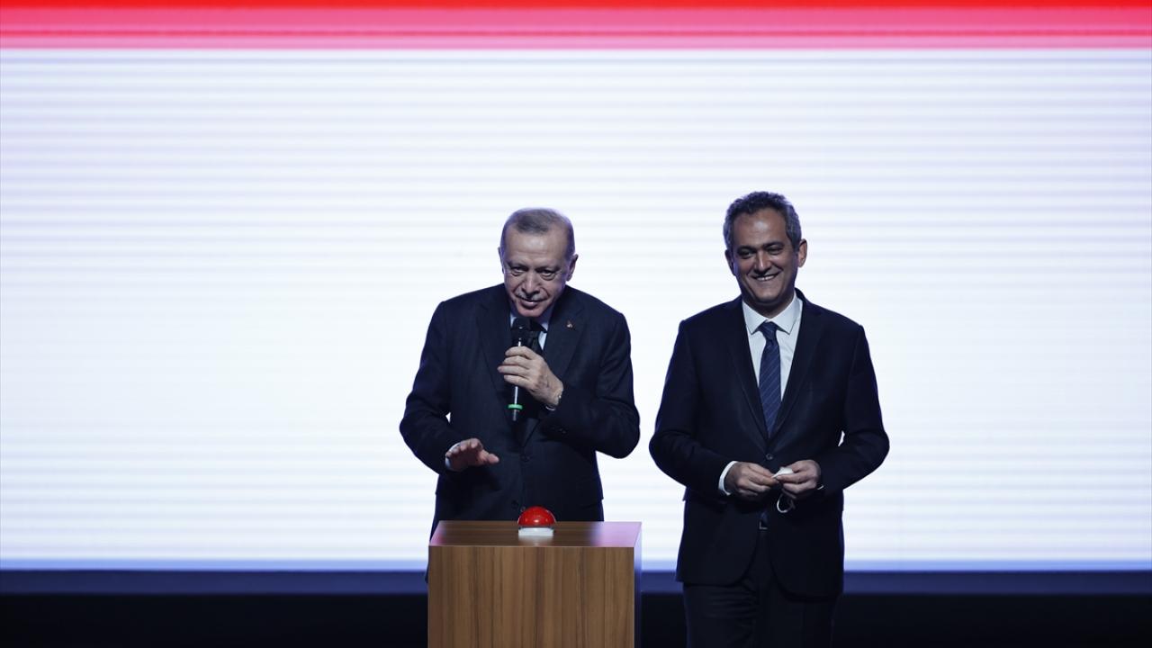 "İkinci dönemi de kesintisiz bir şekilde tamamlayacağımıza inancım sonsuz"