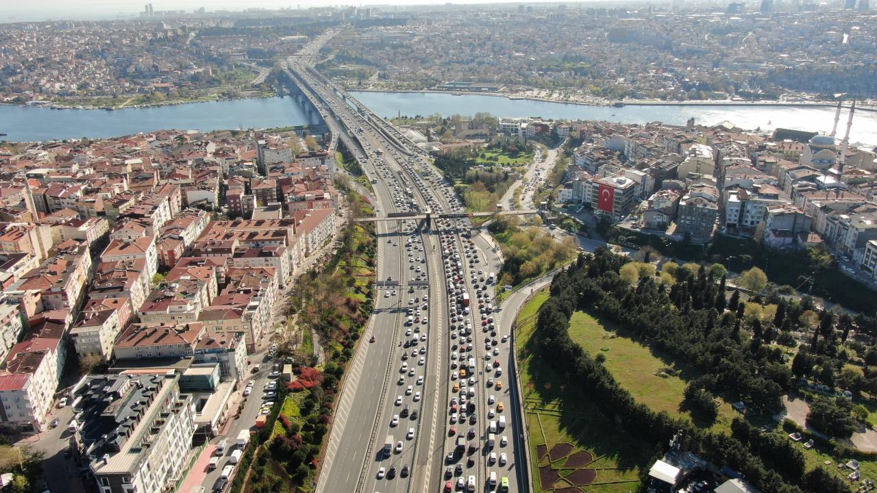 "İstanbul’un trafik yoğunluğunda dünyanın birinci şehri olması gerekiyor"