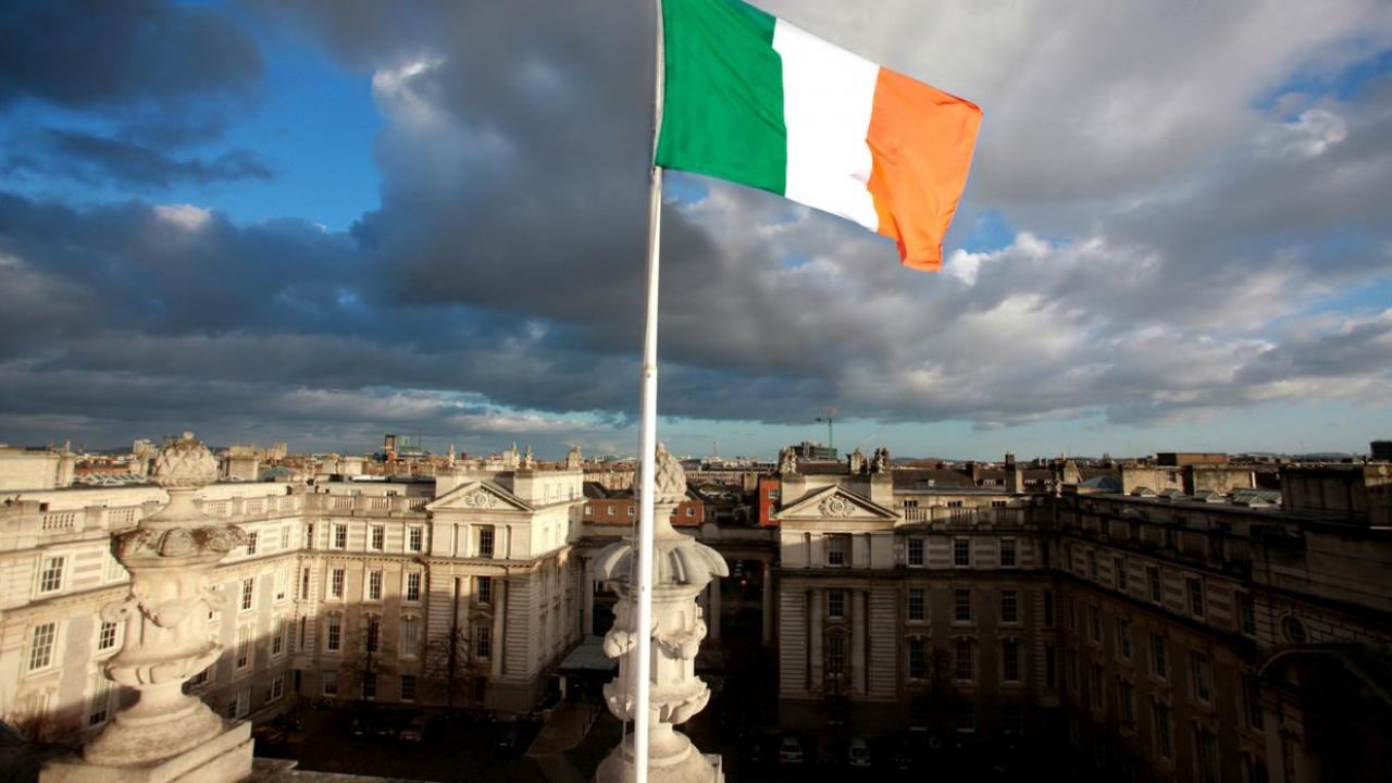 Özgür İrlanda Devleti`nden İrlanda`ya