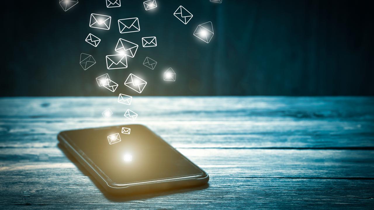 SAHTE SOSYAL MEDYA E-POSTALARI