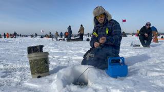 ABD'de donan gölde balık tutma yarışı