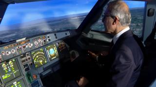 SSB Başkanı Demir, HAVELSAN'ın uçuş simülatörünü test etti