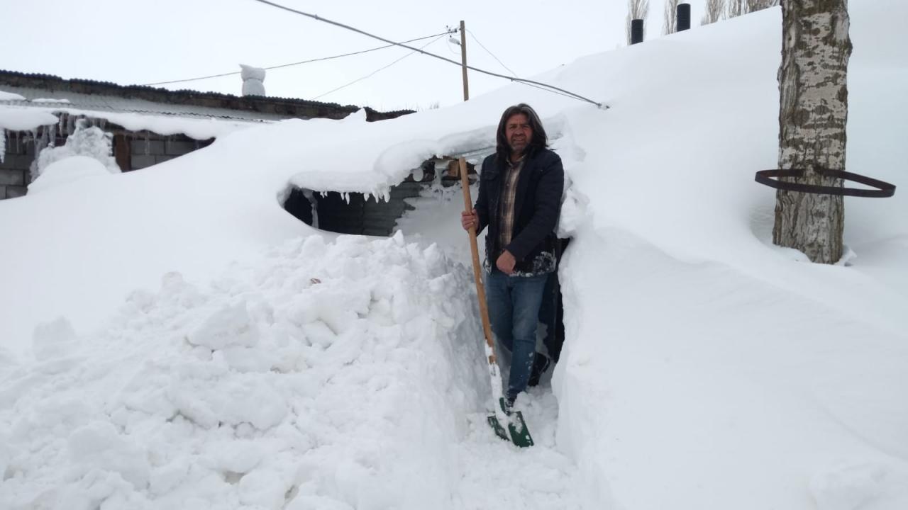 Tünel kazarak evden çıktılar