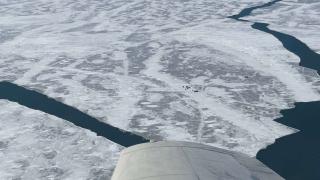 ABD'de buz kütlesi üzerinde mahsur kalan 18 kişi kurtarıldı