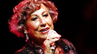 Türk sanat müziğinin unutulmaz sesi: Müzeyyen Senar