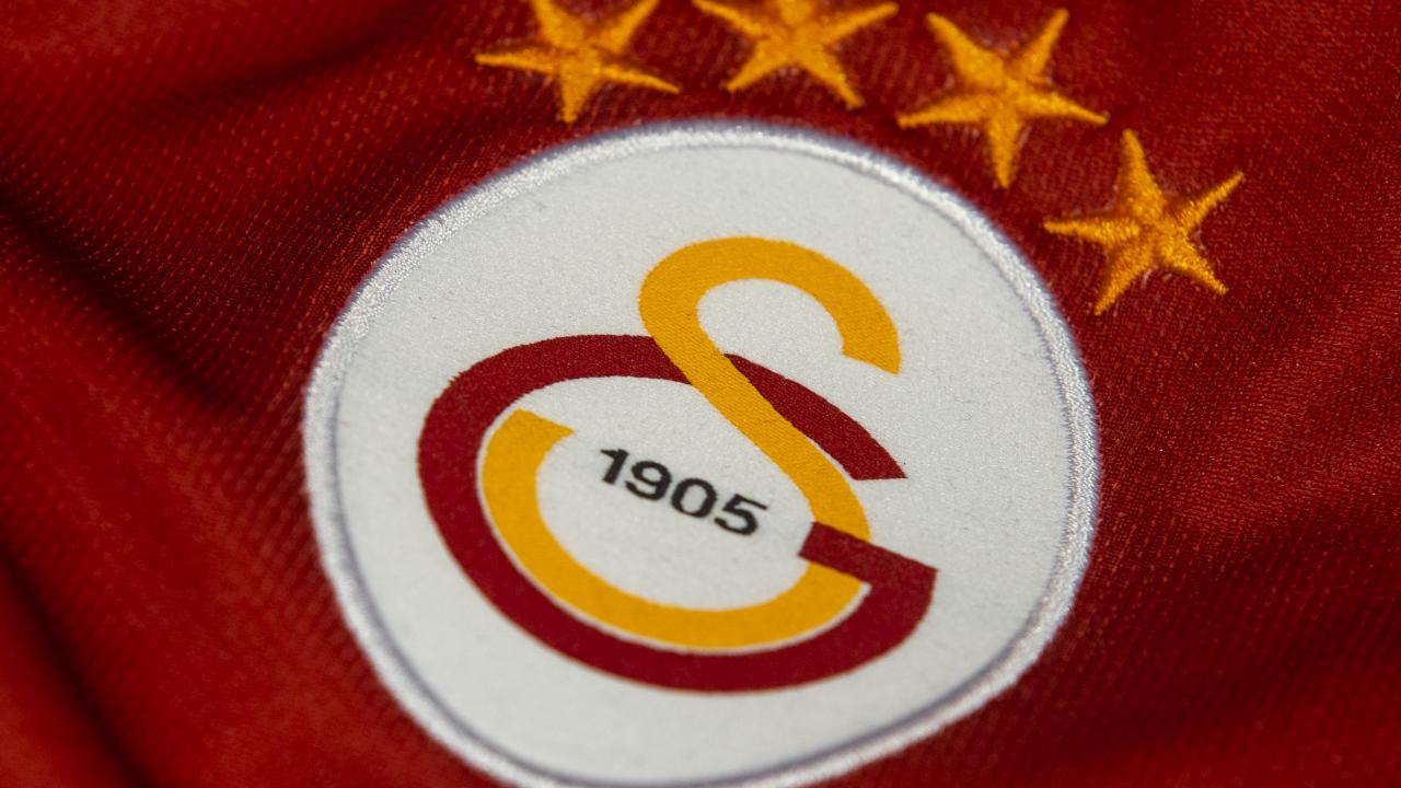 <b>Galatasaray<b>