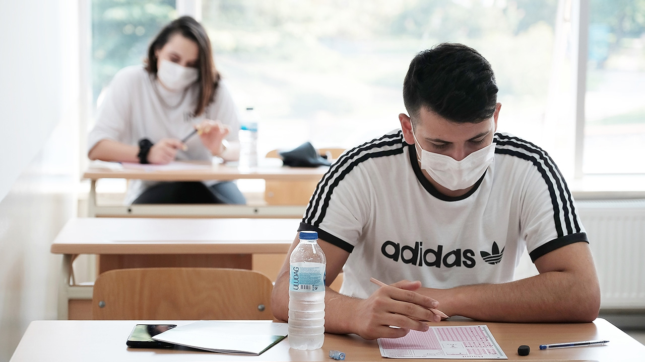 4 - Özel yetenek sınavıyla öğrenci alan üniversite programlarında uygulama nasıl olacak?