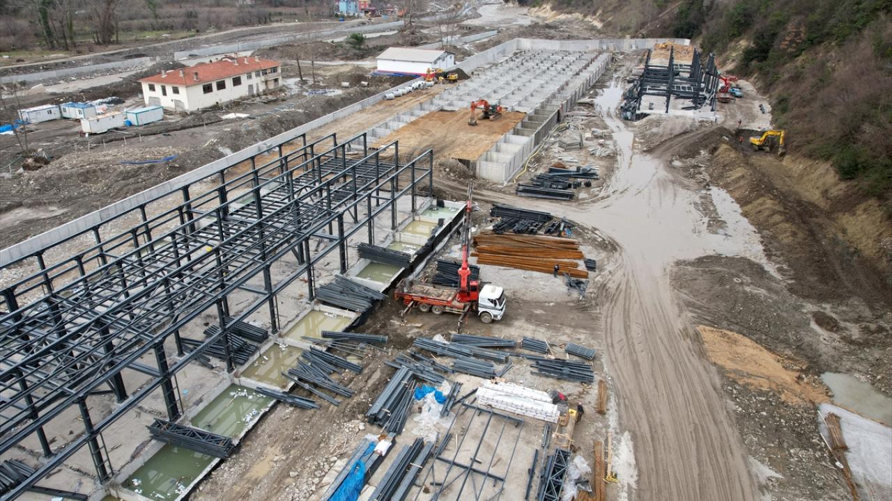 Sel felaketi yaşayan Bozkurt, 6 ayda şantiyeye döndü