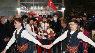 Furkan Akar'a Erzurum'da coşkulu karşılama