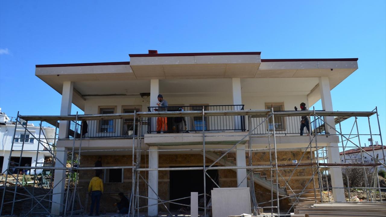 "Yardımlarla ayakta kalabildik"