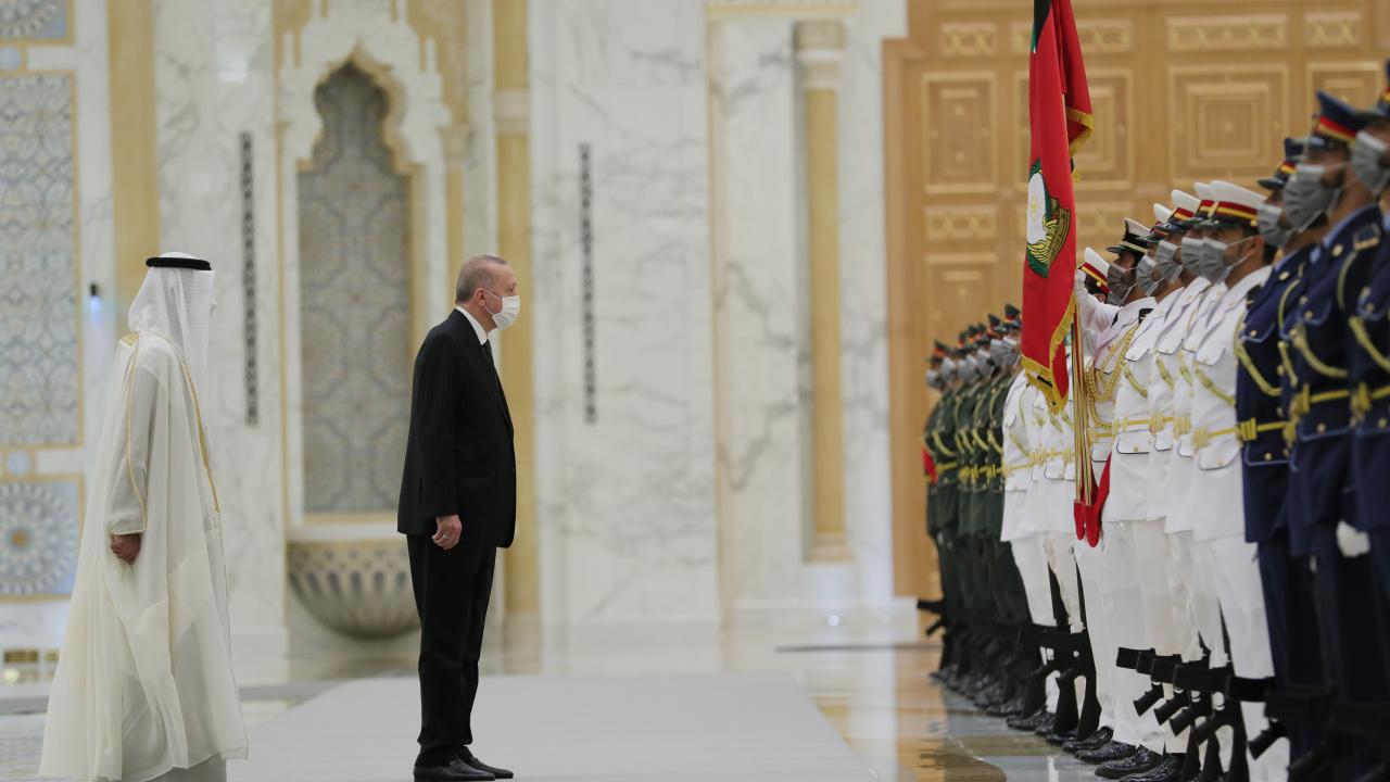 Erdoğan, törende askeri kıtayı selamladı