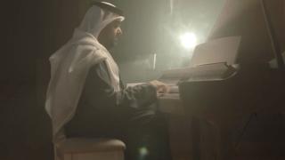 BAE'li şarkıcı,`Bana her şey seni hatırlatıyor` şarkısını seslendirdi