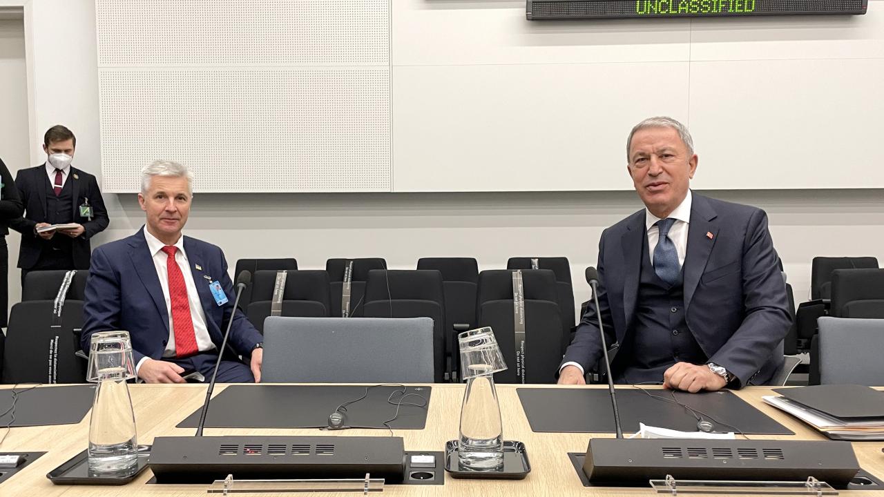 Letonya Savunma Bakanı Pabriks 