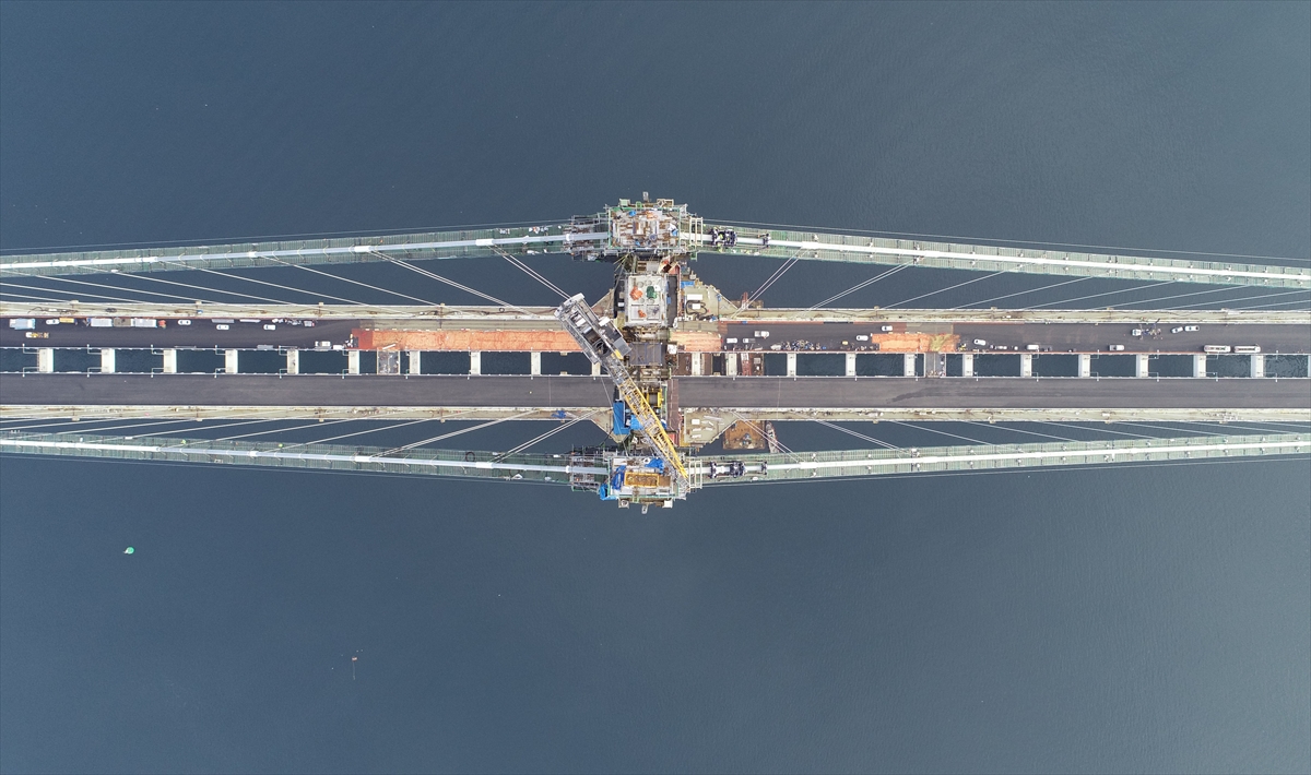 Simgelerin köprüsü